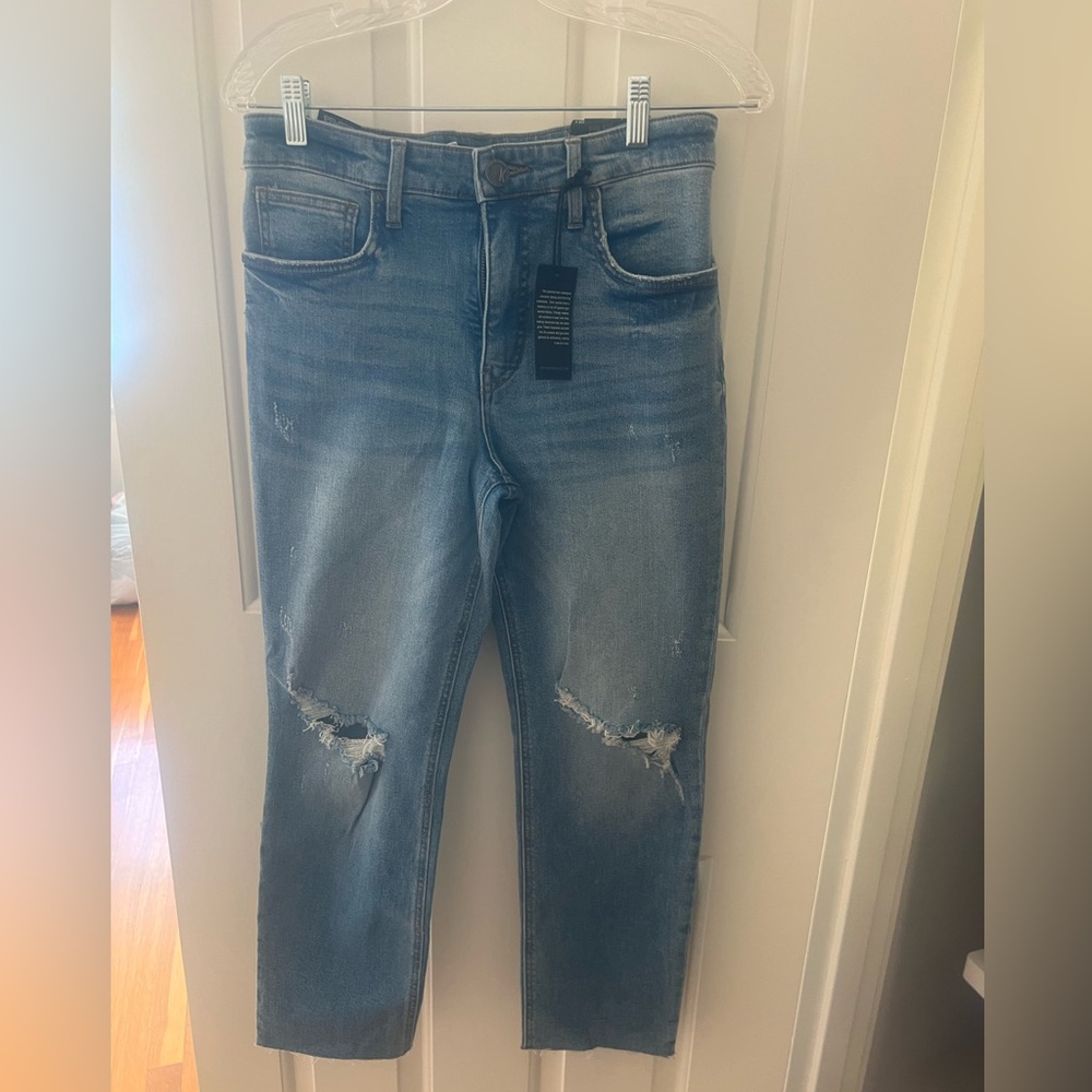 Kut from the Kloth high rise Rachael size 4! NWT! Distressed cropped style!